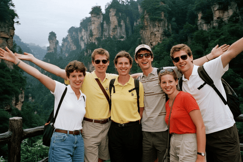 张家界大峡谷和新马头夜市城市观光
