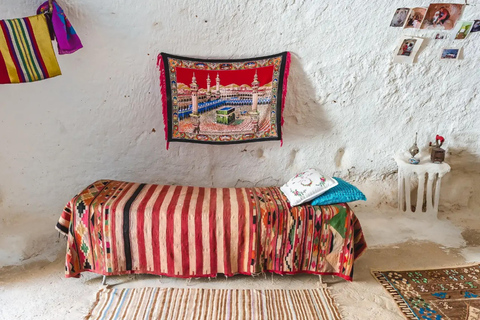 Von Djerba / Zarzis aus – 2-tägiger Ausflug nach Tozeur und zu den Berg-OasenVon Djerba / Zarzis – Ausflug nach Tozeur und zu den Berg-Oasen, 2 Tage