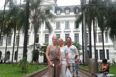 Cali: Cultural Walking Tour with Museum & Local Snack