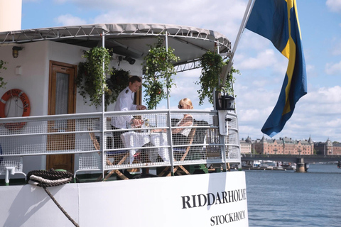 Stockholm: Archipelago cruise tour with live guide arch german