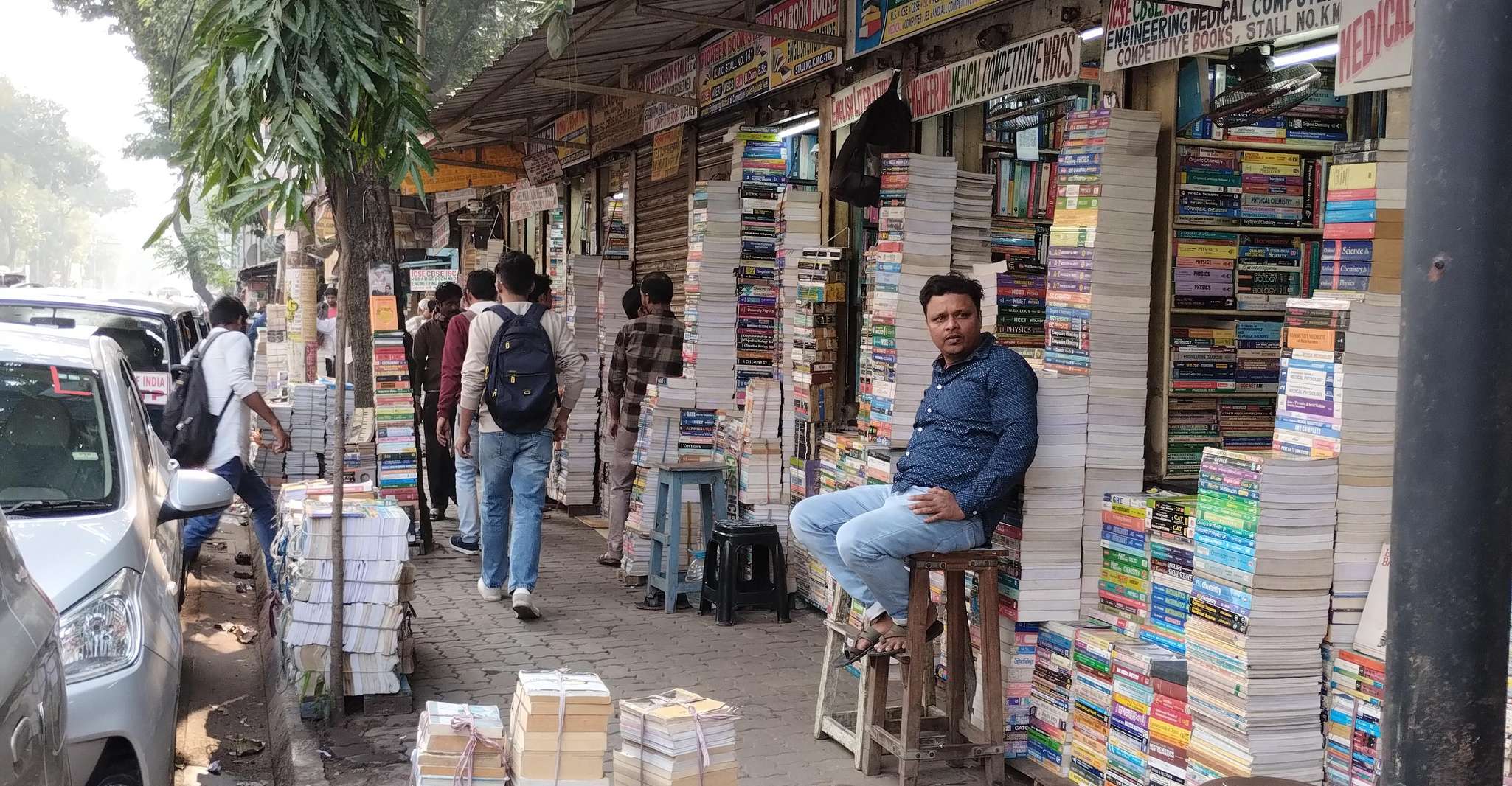 Kolkata - A Sea of Faces and A Thousand Places - Housity