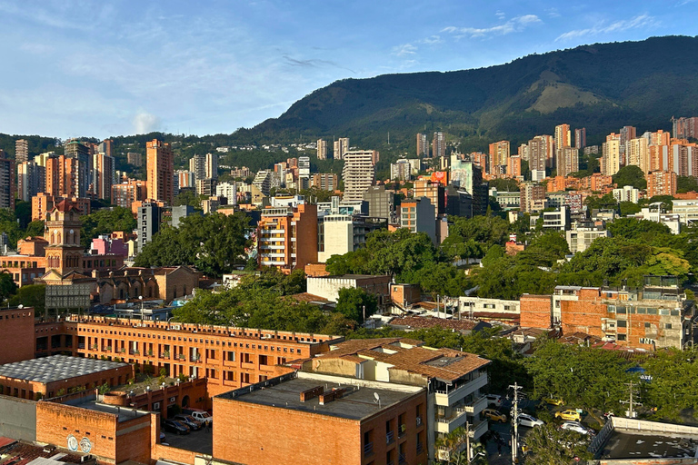 麦德林LGBTQ屋顶酒吧巡礼麦德林LGBTQ屋顶酒吧巡游