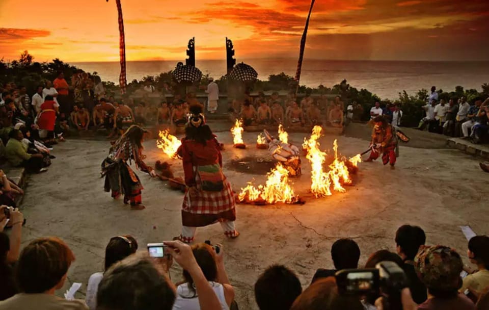 Uluwatu Temple Sunset & Kecak Fire Dance Tour | GetYourGuide