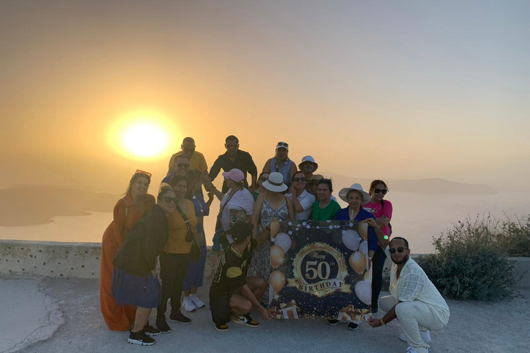 Santorini: Private Day Tour with Guide