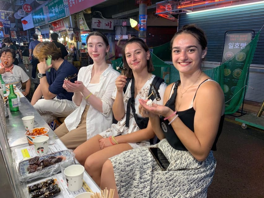Seoul, Palast, Tempel und Market Guided Foodie Tour bei Nacht - Hizvo