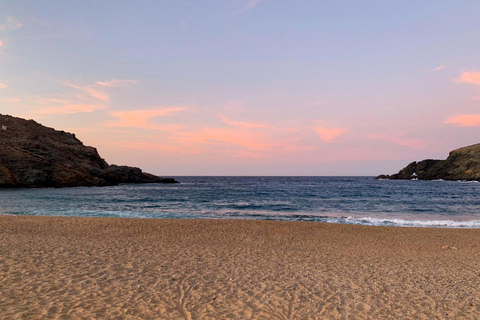 Tour romantico di Mykonos in bicicletta con picnic privato sulla spiaggia