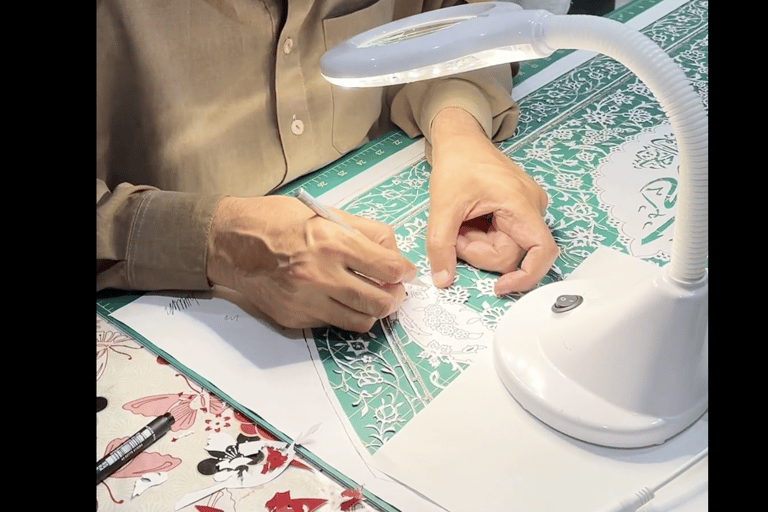 Aprenda a arte de cortar papel com Tusif Ahmad