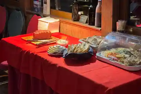 3 çeşit menü ile Prag'da akşam gezisi