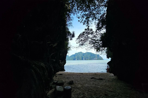Khao Lak: Phangnga Bay & James Bond Trip with Turtle Visit