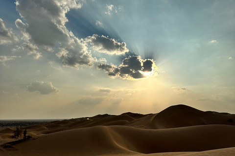 Safári de luxo com pernoite no deserto em Salalah