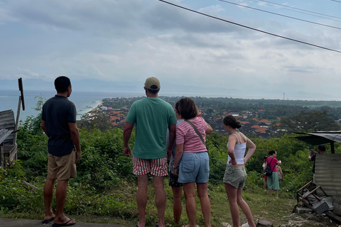 Explore Nusa Lembongan with Traditional Car & Local Guide