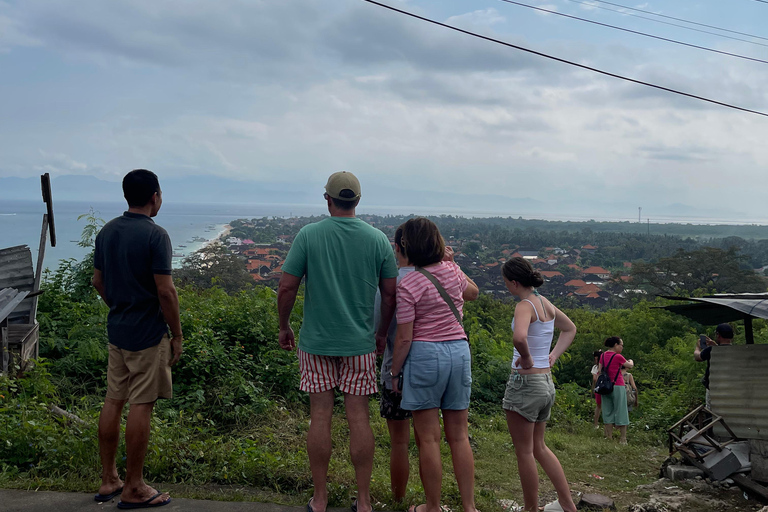 Explore Nusa Lembongan with Traditional Car & Local Guide