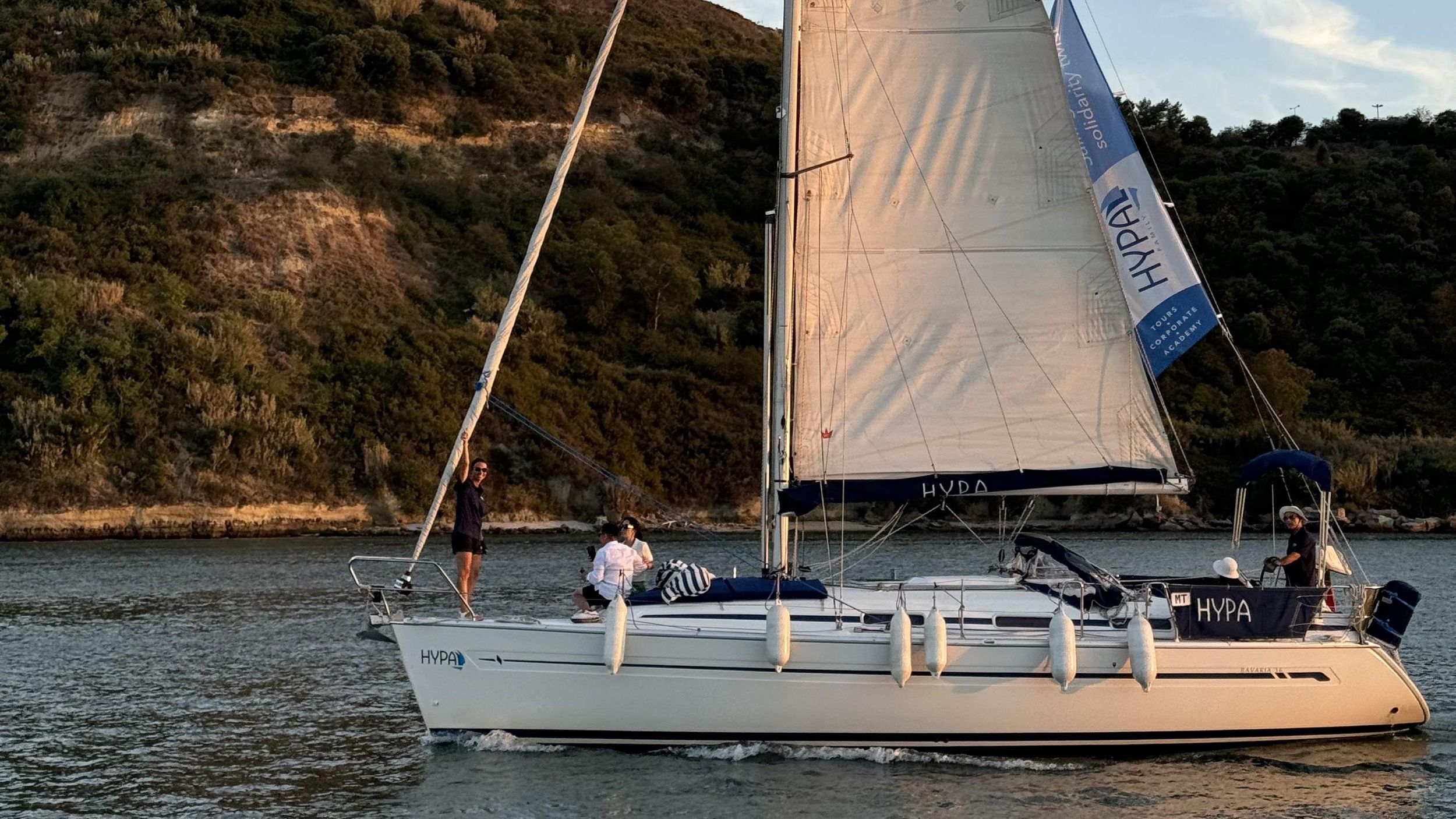 Lissabon: Private Boutique-Bootstour - Segeln mit Stil