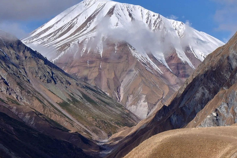 Kazbegi: esplora il paese delle meraviglie alpine della Georgia in un giorno!