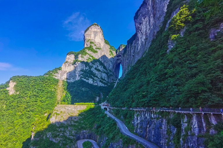 Zhangjiajie: Tianmen Mountain Group Tour with Cable Car Ride Big Group Tour (40 people)