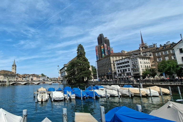 Zurich: Old Town Highlights Walking Tour with a Local Guide Zurich: Old Town Guided Walking Tour with Local Guide - 2h