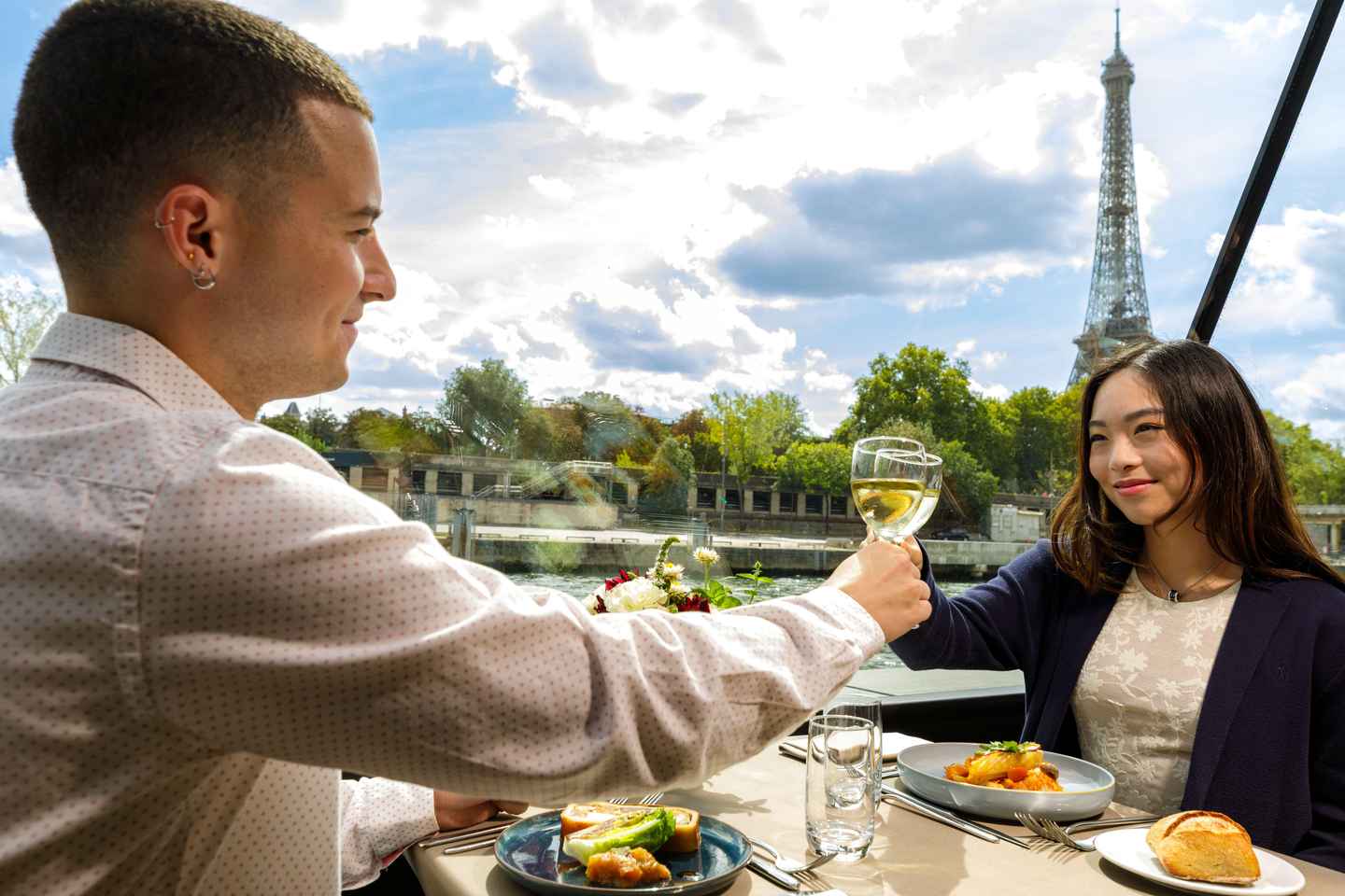 Croisière déjeuner sur la Seine à Paris, menu 3 plats