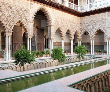 Seville Alcázar, Cathedral and Giralda Tour with Tickets