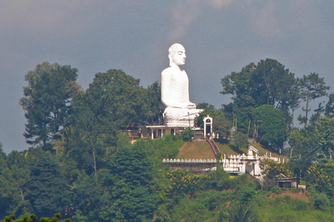 Kandy Hidden Corners Tuk-Tuk Discovery Tour