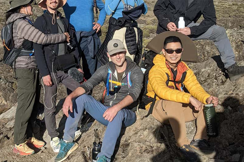 6 أيام في كليمنجارو للمشي لمسافات طويلة على طريق مارانغو، قمة أوهورو