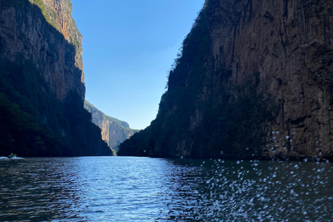 Tuxtla Gutiérrez, Tour to Sumidero Canyon Tuxtla Gutiérrez, Tour of Sumidero Canyon