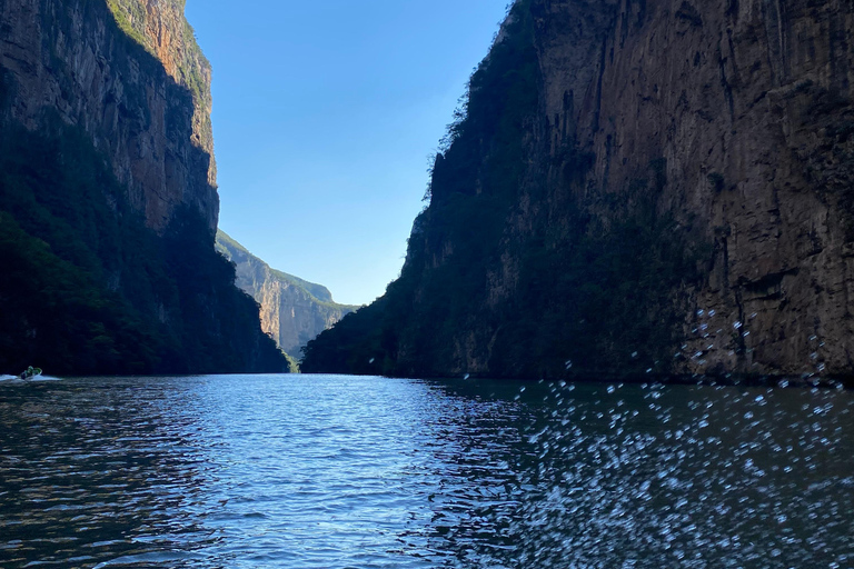 Tuxtla Gutiérrez, Tour to Sumidero Canyon Tuxtla Gutiérrez, Tour of Sumidero Canyon
