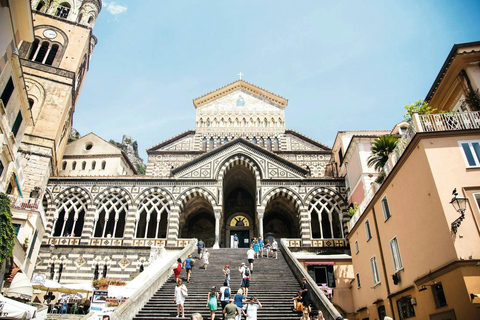 Från Sorrento: Amalfikustens guidade busstur och färjetur