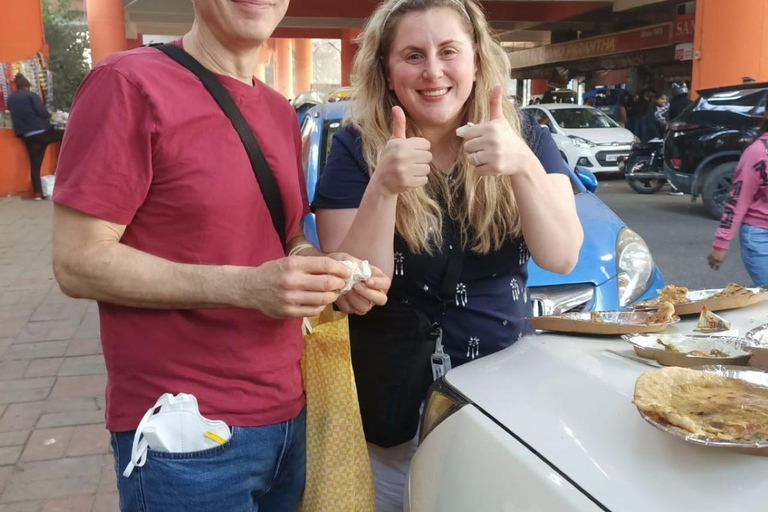 Mercado nocturno y comida callejera en Delhi (medio día, guiado por mujeres)Mercado de día y comida callejera en Delhi (medio día, guiado por mujeres)