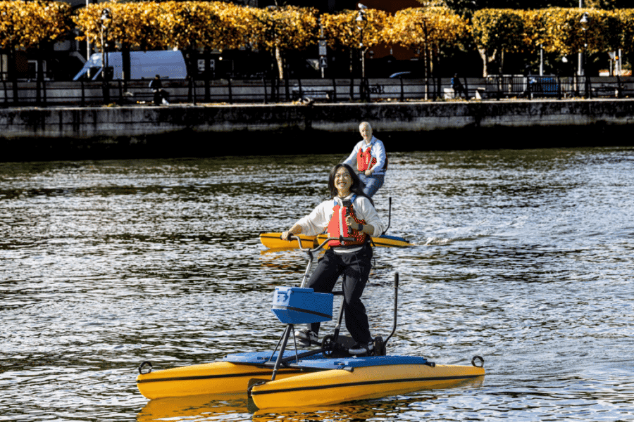 Dublin: Hydrobike-Session auf dem Fluss Liffey mit Kursleiter. Foto: GetYourGuide Dublin: Hydrobike-Session auf dem Fluss Liffey mit Kursleiter. Foto: GetYourGuide