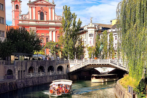 Ljubljana in German: Walking tour through the old town with insider tips Ljubljana in German: Walking tour of the Old Town with insider tips