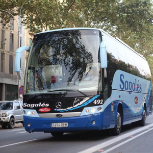 Girona: Girona Flughafen Bustransfer von/nach Barcelona Zentrum