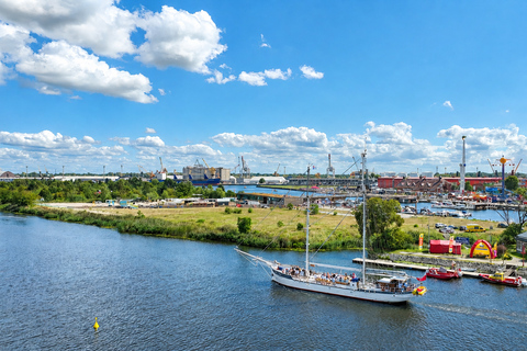 Szczecin: 40-Minute Cruise to the Tall Ships – Żagle 2026