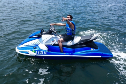Motos acuáticas en Miami Beach + Paseo en barco gratis2 Motos de Agua, 2 Personas, 1 Hora + Paseo en Barco Gratis Todas las Tasas Pagadas
