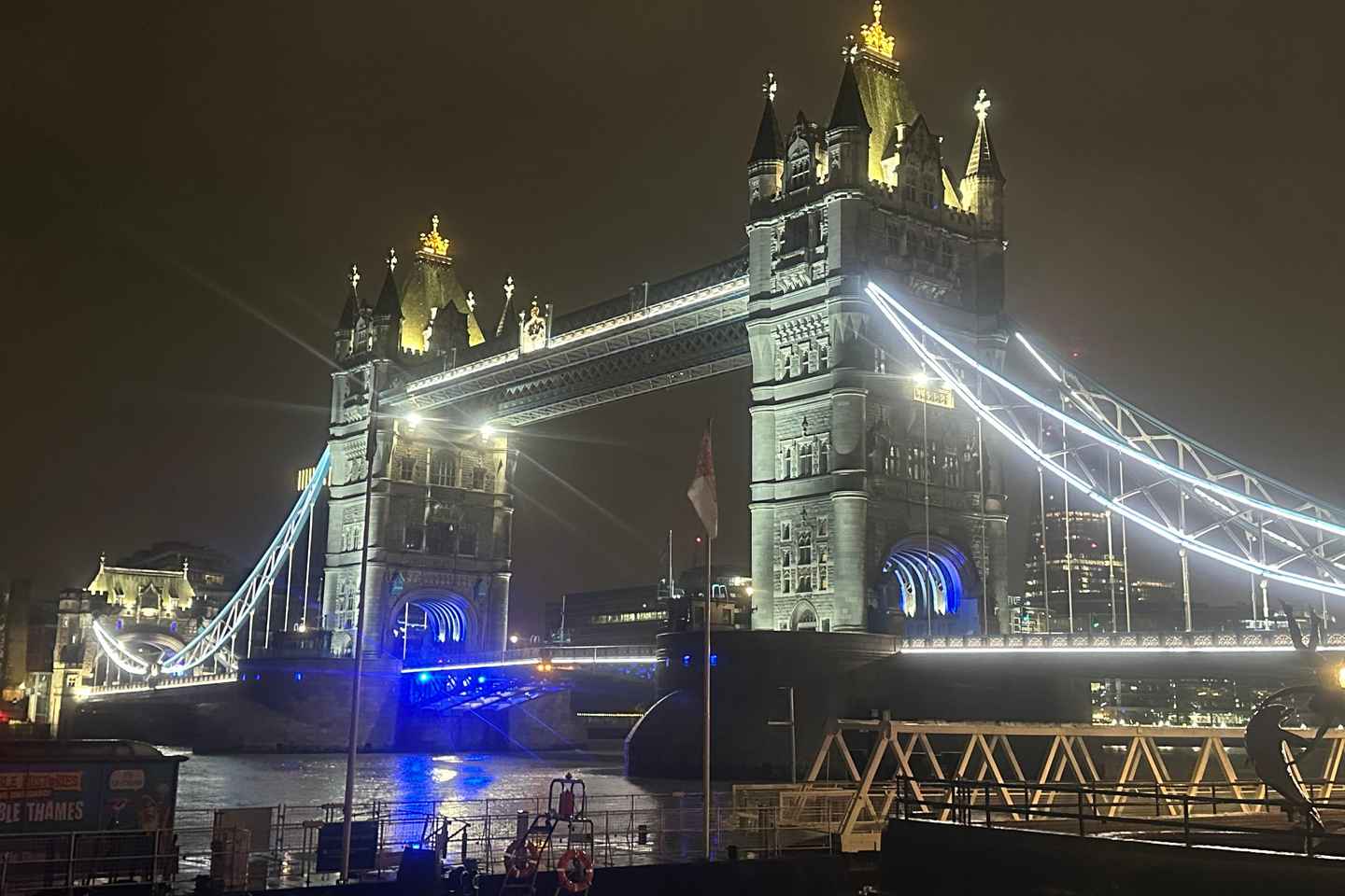 London bei Nacht: Private Black-Cab-Tour mit Hotelabholung
