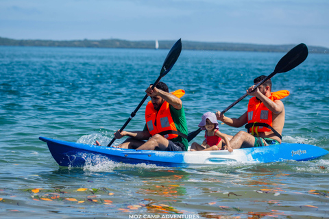 Maputo: Santa Maria Beach Cruise with Snorkeling & Brunch