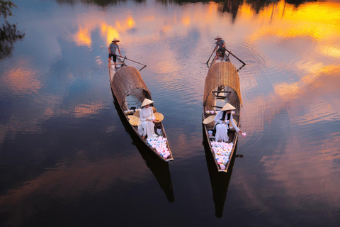 Hanoi: Parfümpagode mit Bootsfahrt oder Lotus-SeidendorfPrivate Tour: Parfümpagode, Lotus-Seidendorf und Weihrauch