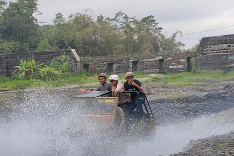 Yogyakarta : visite d&#039;une journée à Prambanan, Merapi en Jeep et BorobudurYogyakarta : visite d&#039;une journée de Prambanan, Merapi en Jeep et Borobudur