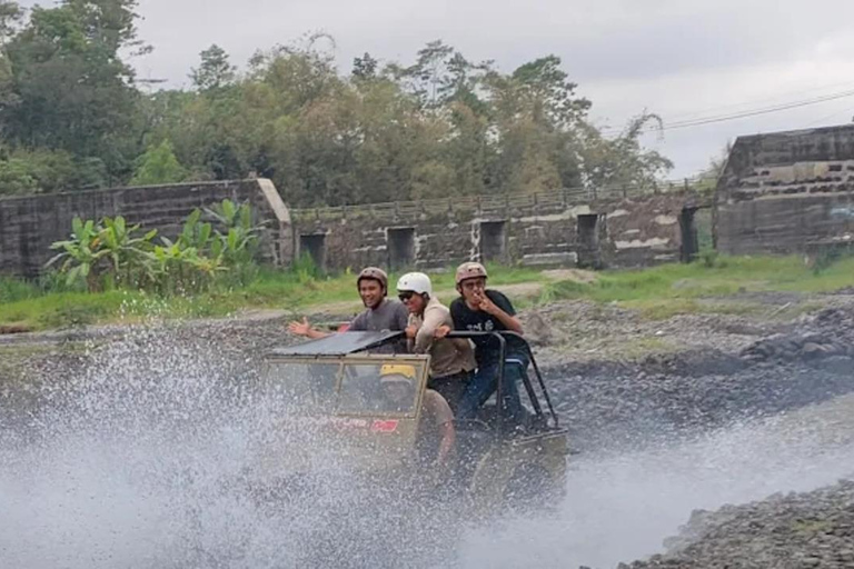 Yogyakarta : visite d&#039;une journée à Prambanan, Merapi en Jeep et BorobudurYogyakarta : visite d&#039;une journée de Prambanan, Merapi en Jeep et Borobudur