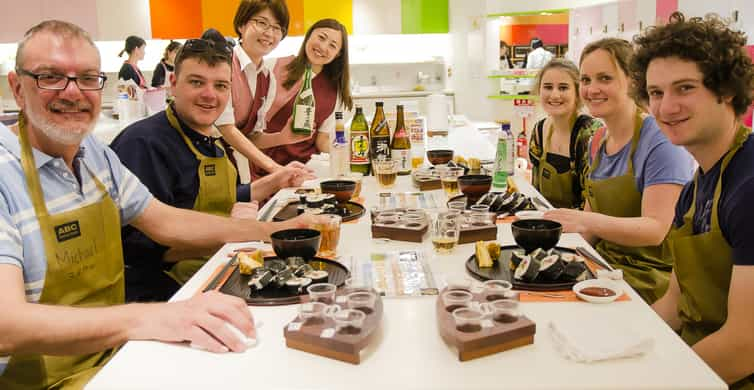 Tokio: Spaziergang zum Tsukiji-Markt und Sushi-Rolling-Kurs