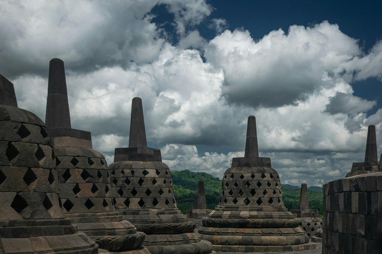 INCREÍBLE VISITA A BOROBUDUR