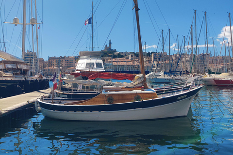 Marseille Boat Tour - See Marseille from the sea in a Pointu Marseille Boat Tour - High Season Rates