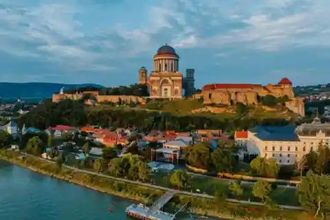 Desde Visegrado: crucero a Esztergom