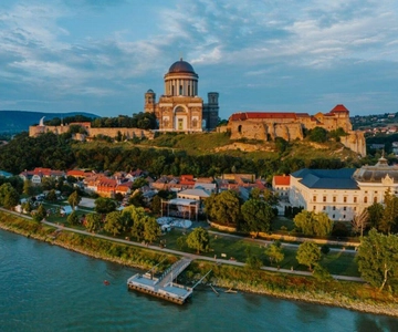 Von Visegrád: Kreuzfahrt nach Esztergom