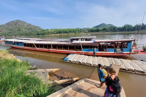 Depuis Chiang Mai : Slow Boat à Luang Prabang 3 jours/2 nuits