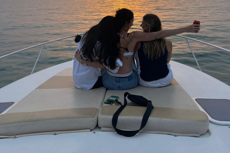 2 h Cádiz Experience on Private Yacht + Sherry wine tasting