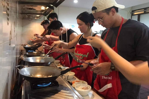 Chiang Mai : Cours de cuisine le matin, visite du marché localChiang Mai : Cours de cuisine du matin, Galangal Cooking Studio