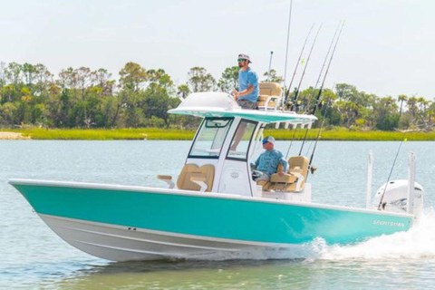 Classificado em 1.º lugar - Charter de pesca costeira em águas calmas com duração de 4 horasClassificado como nº 1 - 4 horas de pesca costeira em águas calmas