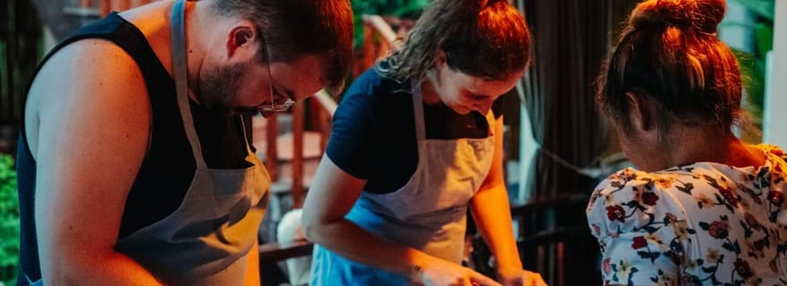 Cours de cuisine khmère pratique à Phnom Penh, à la campagne