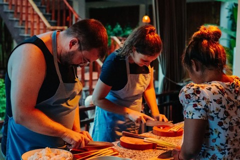 Phnom Penh’s Hands-On Khmer Cooking Class in the Countryside