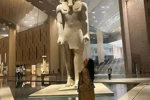 Rundtur på Grand Egyptian Museum med en historieberättare